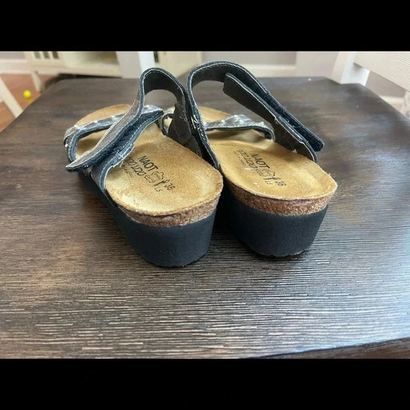 Naot sandals - Picture 12 of 14